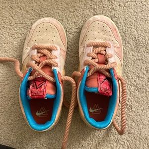 Toddler Nike sneakers size 10C